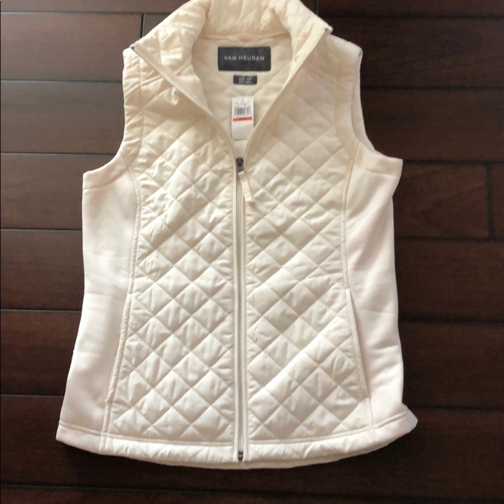 NWT - Van Heusen: Quilted Vest